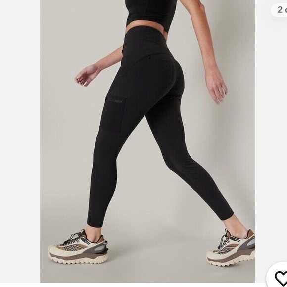 Athleta Highlands Hybrid Cargo Leggings - Picture 1 of 5
